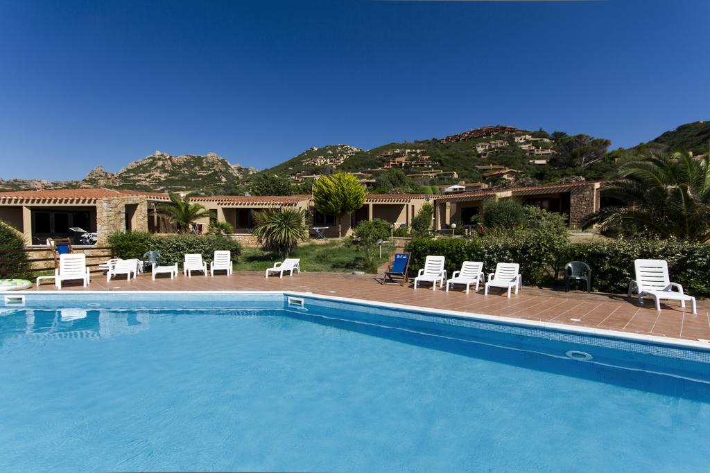 Residence Le Baiette Costa Paradiso Bagian luar foto