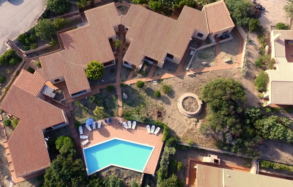Residence Le Baiette Costa Paradiso Bagian luar foto